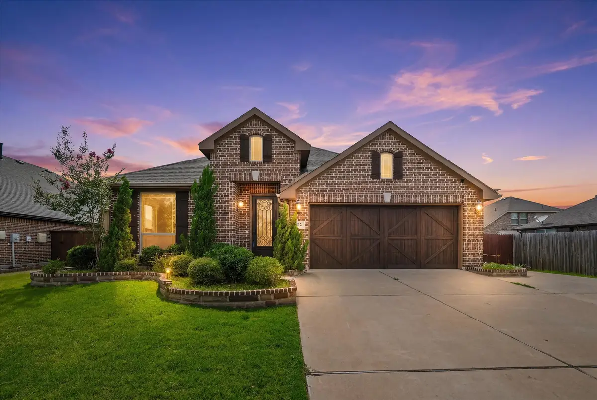 512 Carnation Lane, Mansfield, TX 76063 - #1