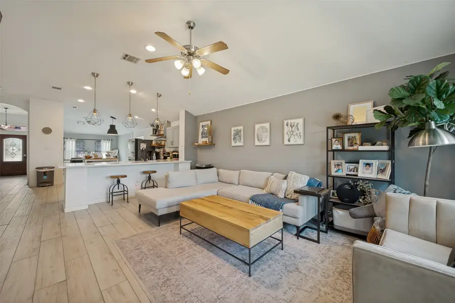 2713 Gardendale Drive, Fort Worth, TX 76120 - #3
