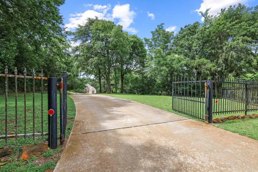 1230 Ivey Drive, Denison, TX 75020 - #2