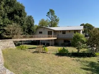 201 Peninsula Court, Granbury, TX 76048