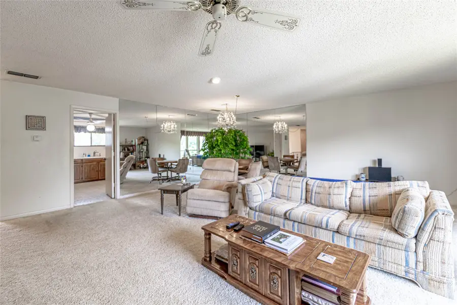 201 Peninsula Court, Granbury, TX 76048 - #3