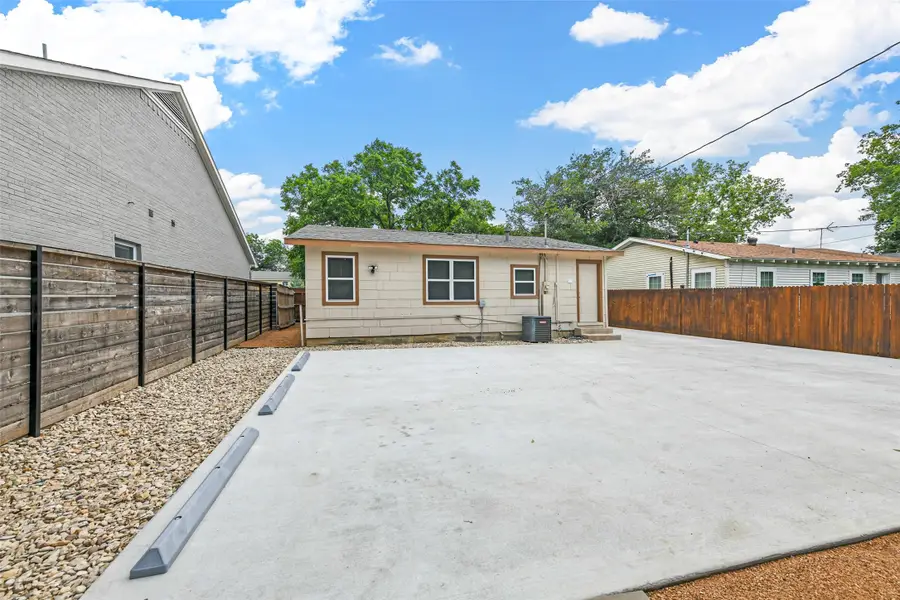 2717 Townsend Drive, Fort Worth, TX 76110 - #2