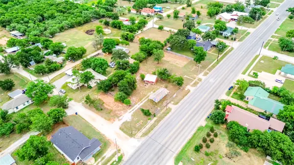 1503 Conrad Hilton Boulevard, Cisco, TX 76437