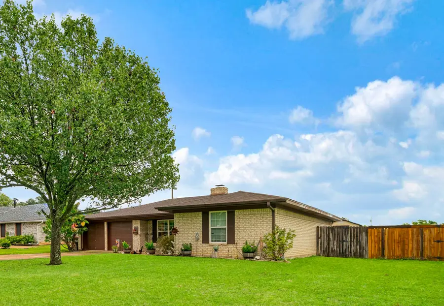 550 21st Street Ne, Paris, TX 75460 - #3