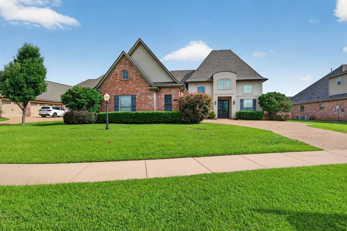 210 Poydras Avenue, Bossier City, LA 71111 - #1
