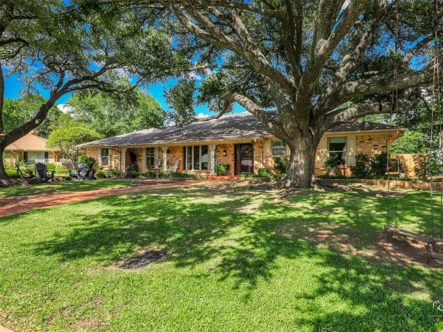 2513 Brookhaven Drive, Denison, TX 75020 - #2