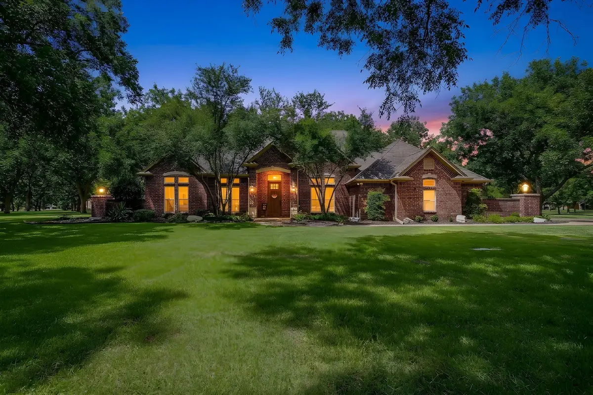 7406 Hampton Drive, Granbury, TX 76049 - #1