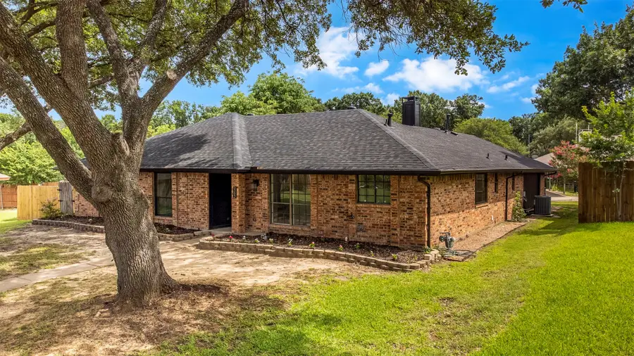 5302 Anchor Cove Circle, Garland, TX 75043 - #2