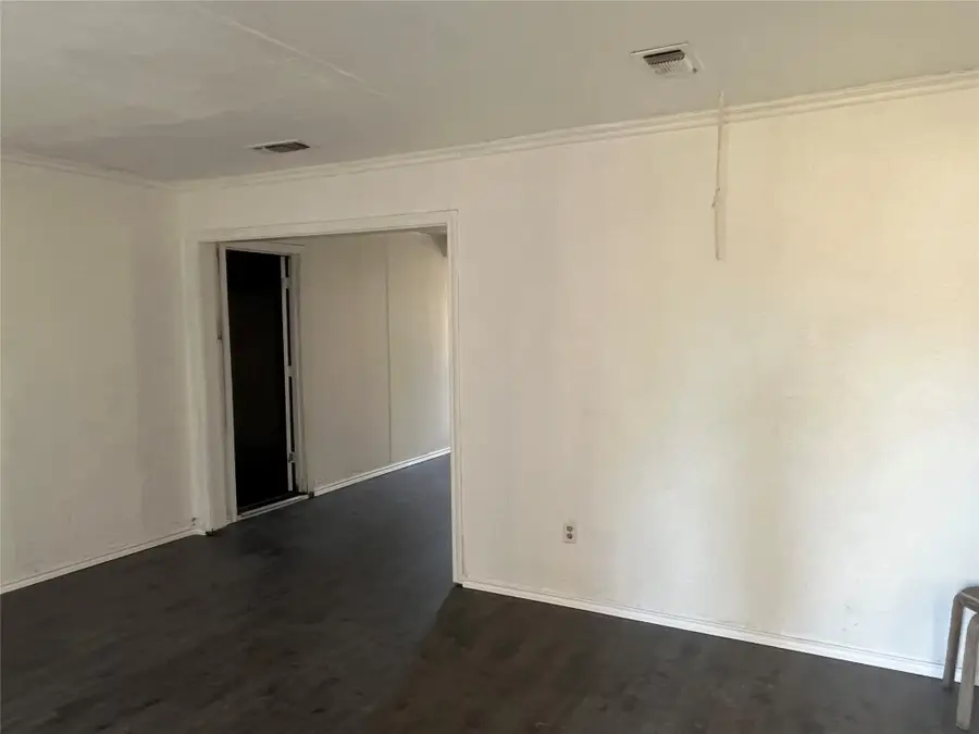 1104 Bell Drive, Greenville, TX 75401 - #2