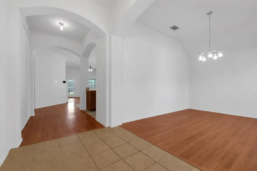 715 W Milton Drive, Arlington, TX 76001 - #3