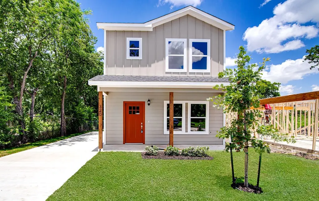 320 W Gambrell Street, Fort Worth, TX 76115 - #1
