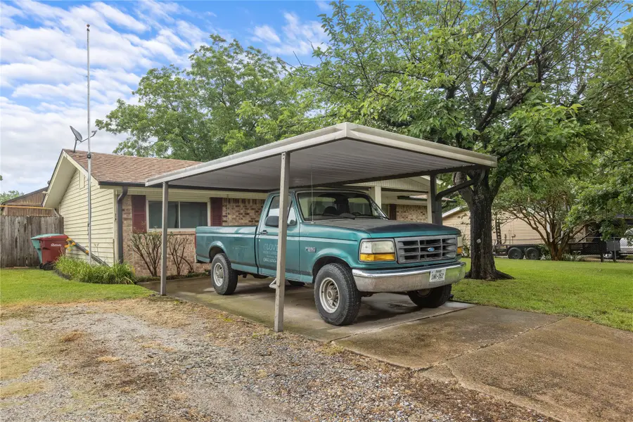 605 S Ricketts Street, Sherman, TX 75092 - #3
