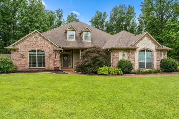 11240 Marsh Wren Circle, Flint, TX 75762
