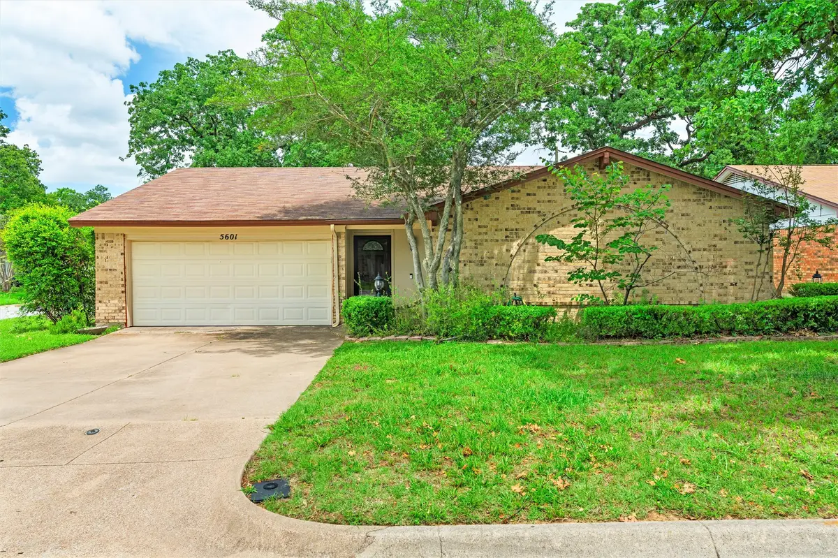 5601 Kingstree Court, Arlington, TX 76017 - #1