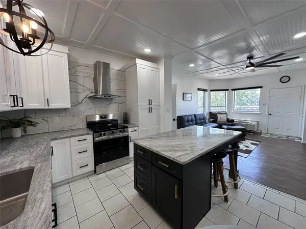 2164 Tanglewood Boulevard #B202, Pottsboro, TX 75076