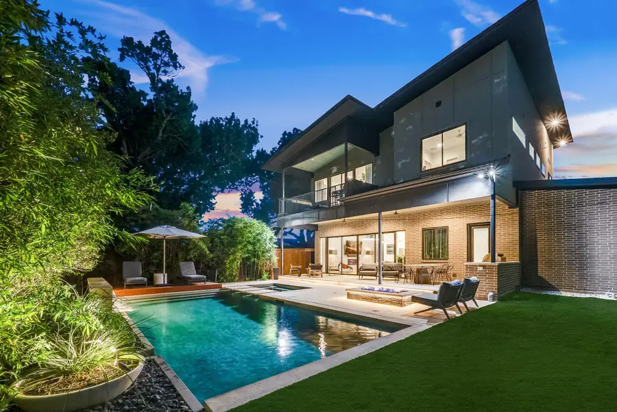 9960 Mixon Drive, Dallas, TX 75220 - #2