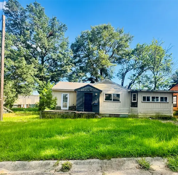1434 Margaret Street, Paris, TX 75460