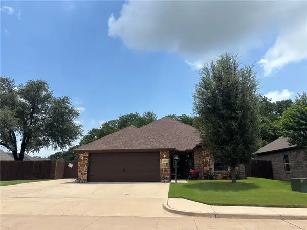 310 Donna Circle, Granbury, TX 76049
