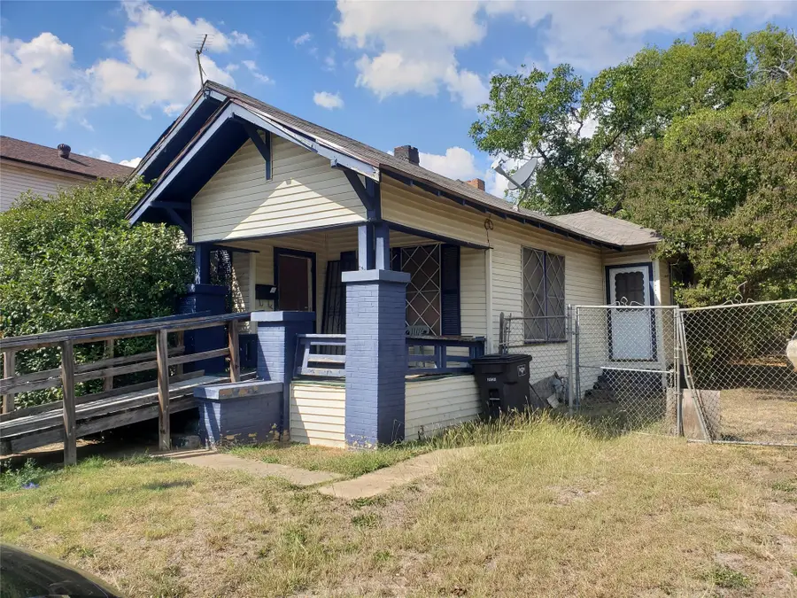 1475 E Morphy Street, Fort Worth, TX 76104 - #2