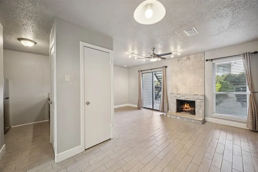 1503 N Garrett Avenue #111, Dallas, TX 75206 - #3