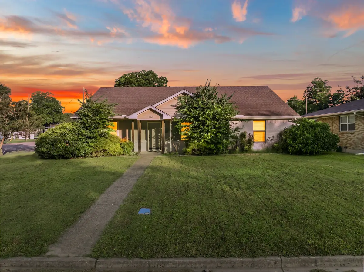 210 S Reagan Street, West, TX 76691 - #1