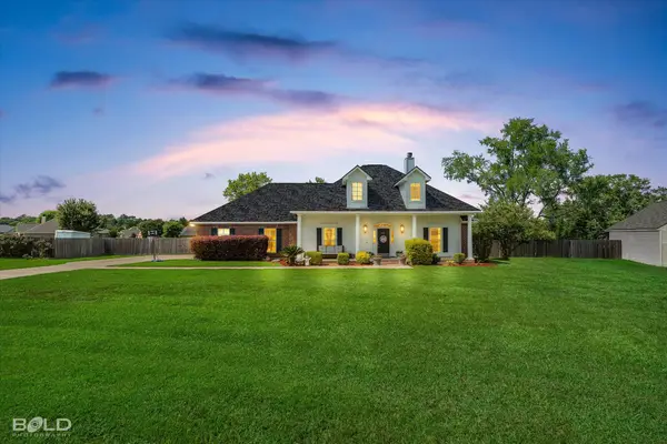 202 Clinton Drive, Stonewall, LA 71078