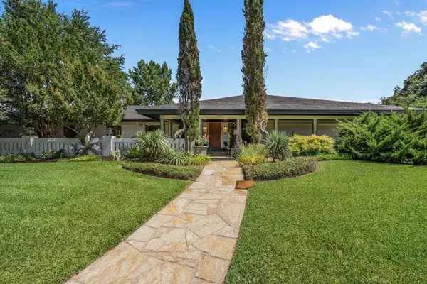4301 Briarhaven Road, Fort Worth, TX 76109