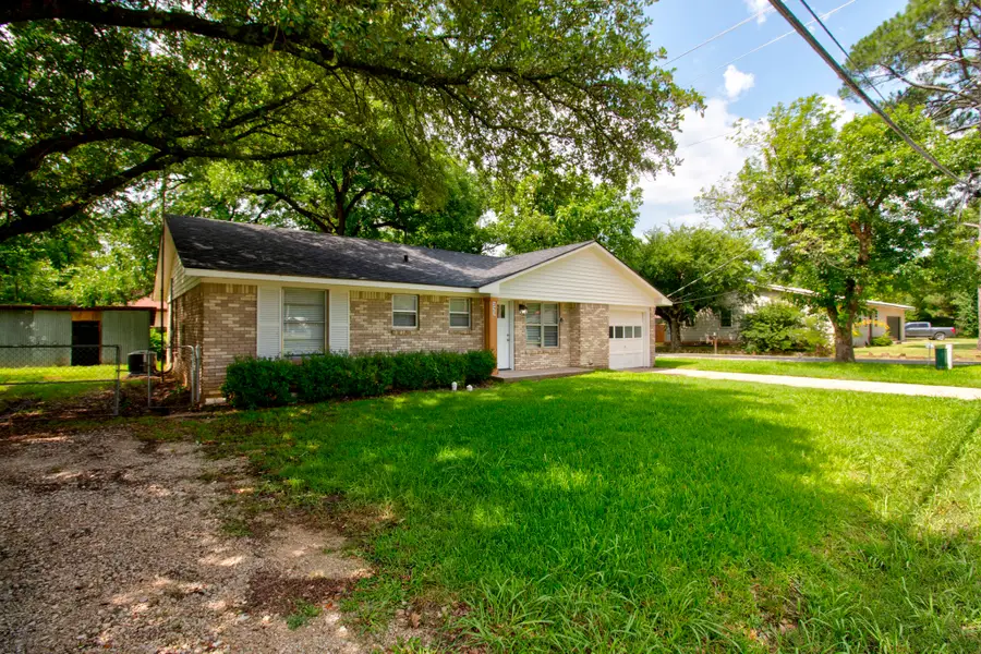327 W Mckinney Street, Pilot Point, TX 76258 - #3
