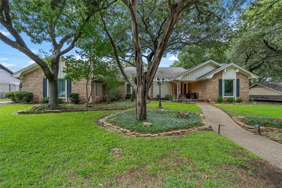 9913 Burgundy Lane, Woodway, TX 76712 - #2