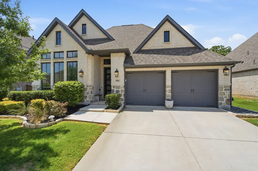 904 Fallbrook Avenue, Denton, TX 76210 - #2