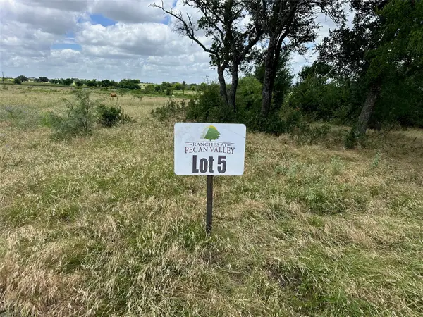 5 Pecan Valley Drive, Comanche, TX 76452