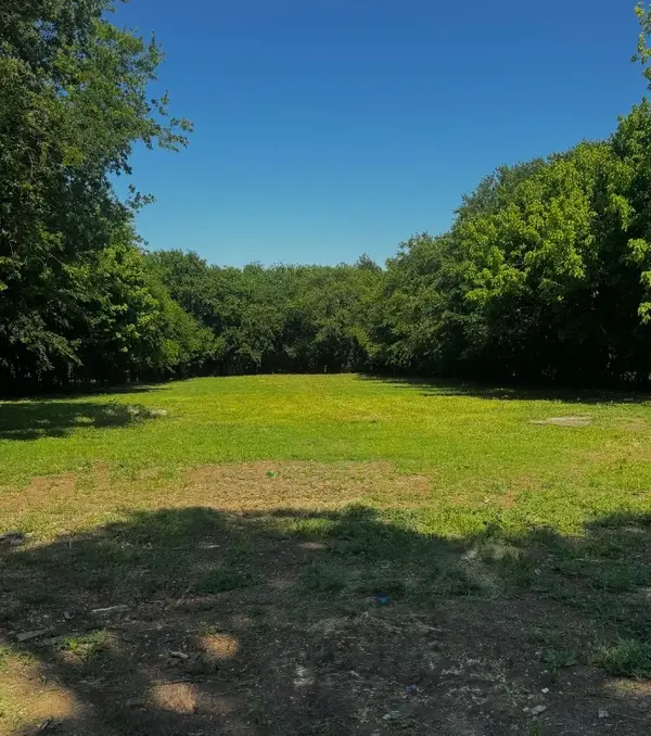 127 Hillcrest Lane, Red Oak, TX 75154