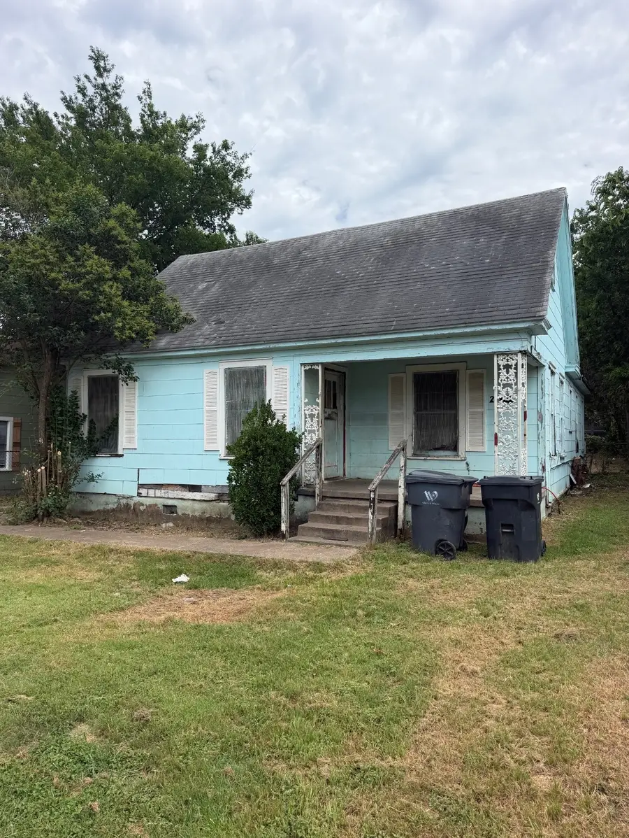 2114 Live Oak Avenue, Waco, TX 76708 - #2