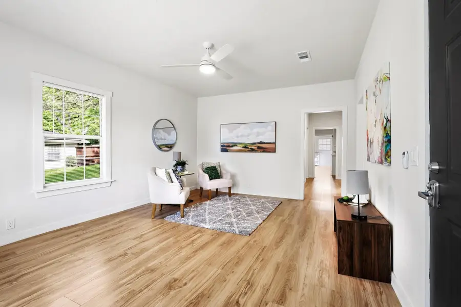 537 E Sears Street, Denison, TX 75021 - #3