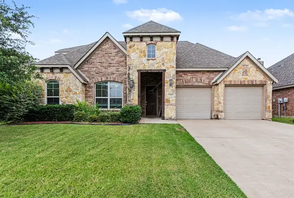 233 Hawks Ridge Trail, Burleson, TX 76028