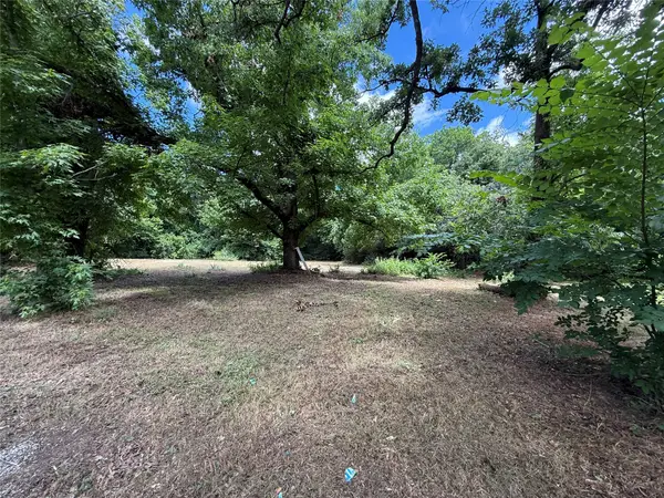 7813 Lowery Road, Fort Worth, TX 76120
