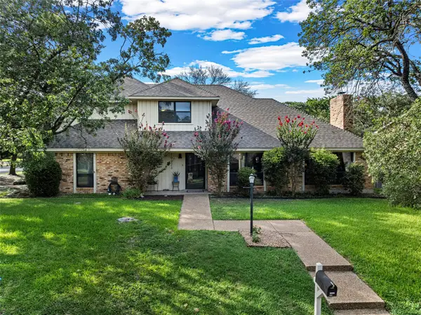 10023 Ramblewood Drive, Woodway, TX 76712