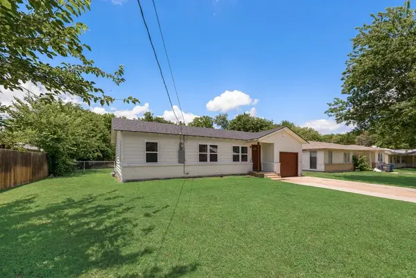 827 Taylor Street, Lancaster, TX 75134