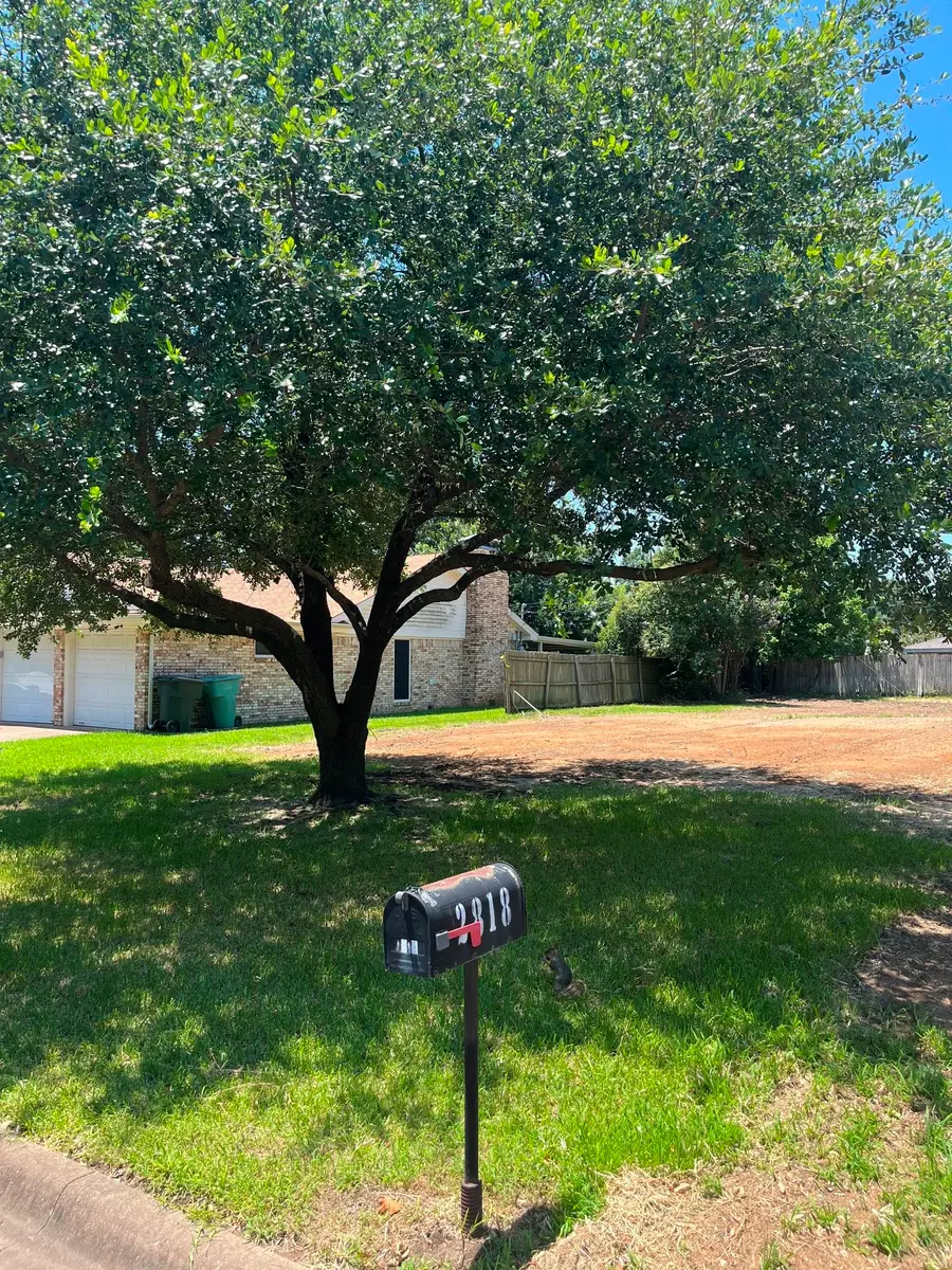 2818 Dover Drive, Sherman, TX 75092 - #2