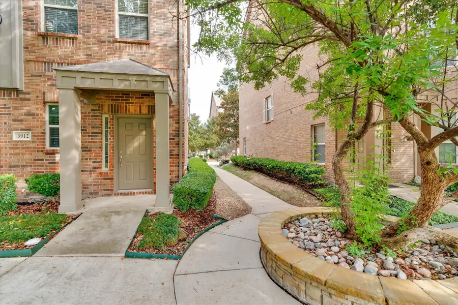 3912 Amberwood Drive, Addison, TX 75001 - #3