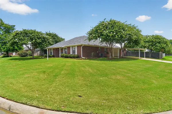 145 48th Street Se, Paris, TX 75462
