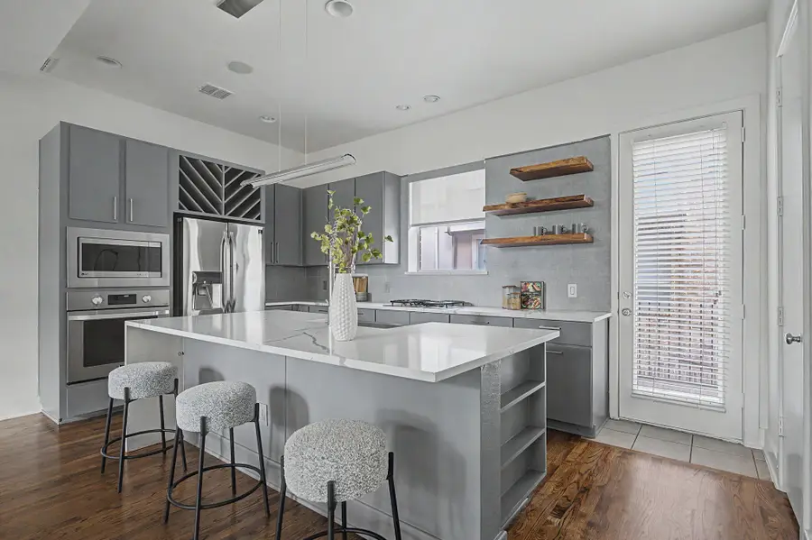 2702 Floyd Street, Dallas, TX 75204 - #3