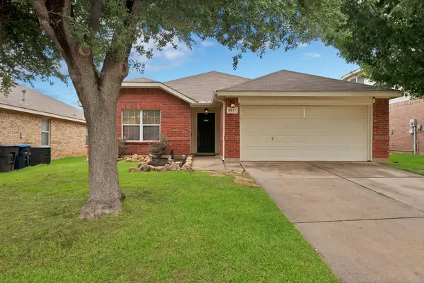 8537 Cactus Flower Drive, Fort Worth, TX 76131