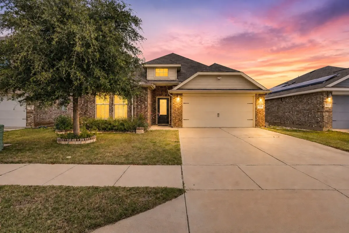 7529 Pleasant Oaks Street, Fort Worth, TX 76120 - #1