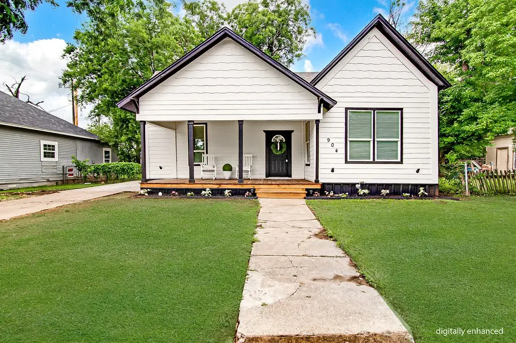 904 S Anglin Street, Cleburne, TX 76031 - #1