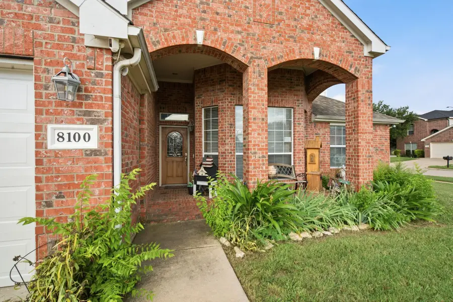 8100 Yucatan Court, Arlington, TX 76002 - #2