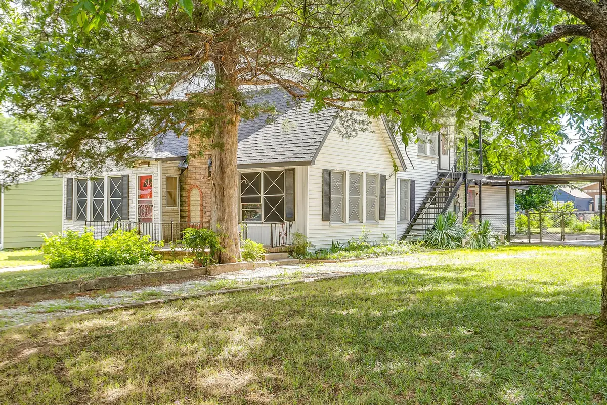 1329 Clarence Street, Haltom City, TX 76117 - #1