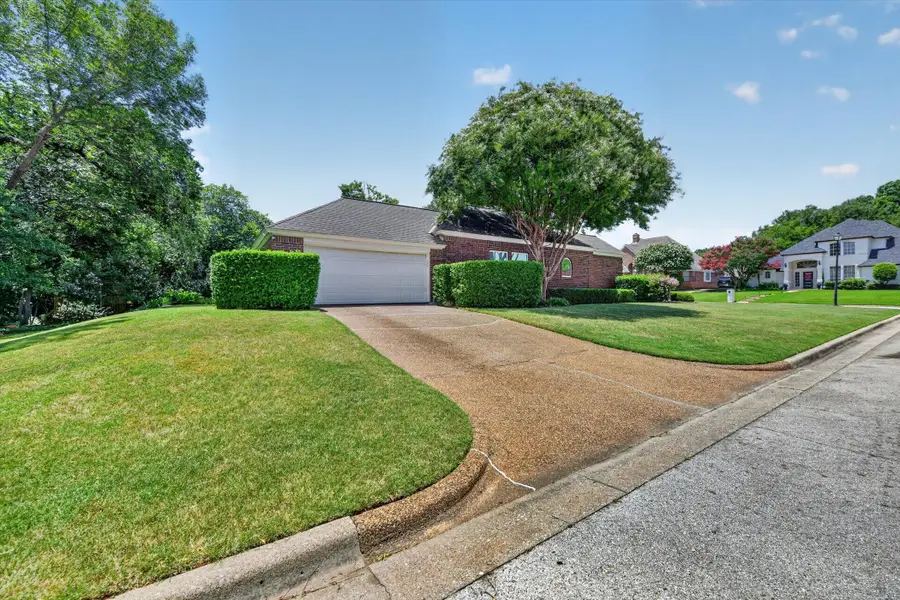 4305 Green Meadow Street E, Colleyville, TX 76034 - #3