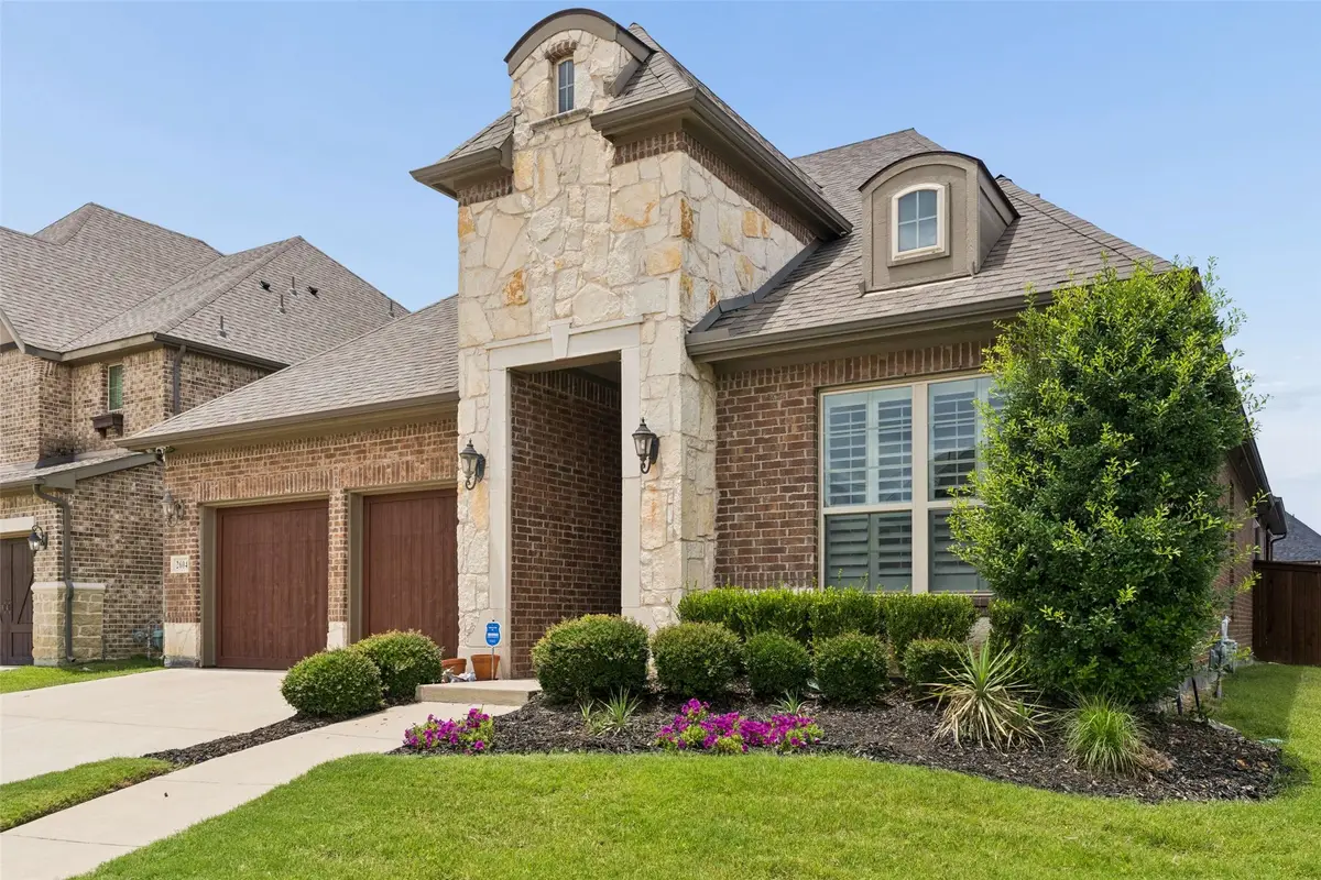 2604 Walnut Creek Drive, Mesquite, TX 75181 - #1