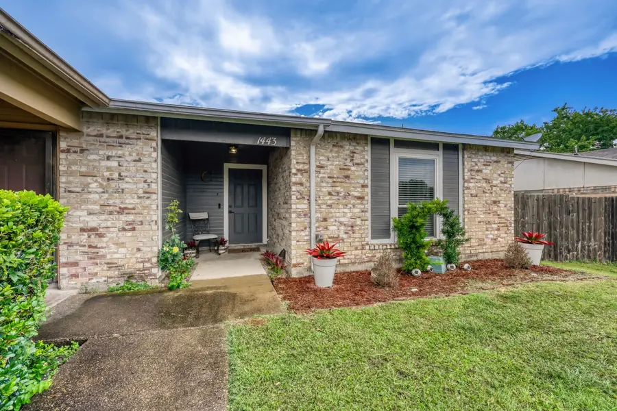1443 Brook Meadow Circle, Lancaster, TX 75134 - #2